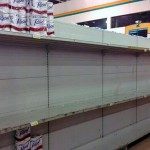 VENEZUELA AL TRACOLLO, SPIATI AL SUPERMERCATO DALLE TELECAMERE